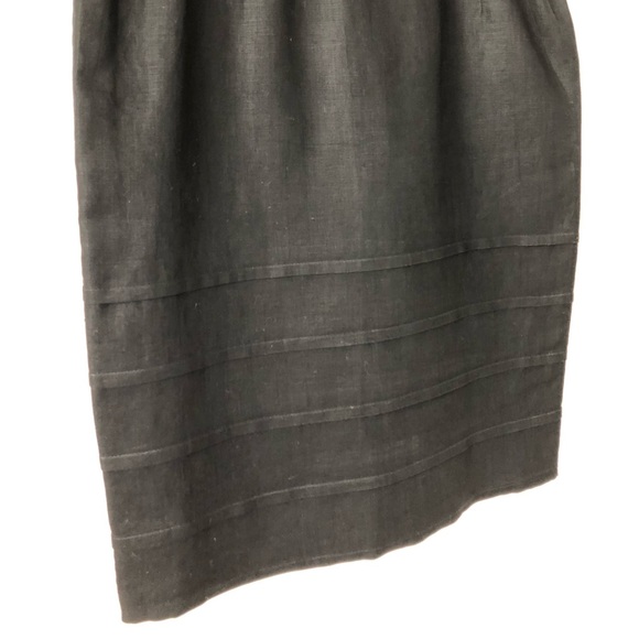 Louis Feraud vintage black linen skirt. - Picture 2 of 7